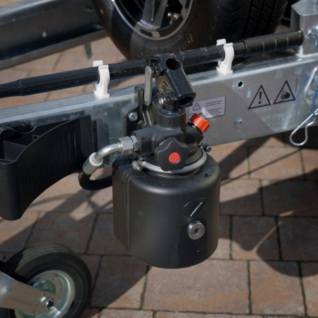 LAWETA SAMOCHODOWA Temared UNIVERSAL 600/3 590x210 DMC 3,5T z burtami aluminiowymi