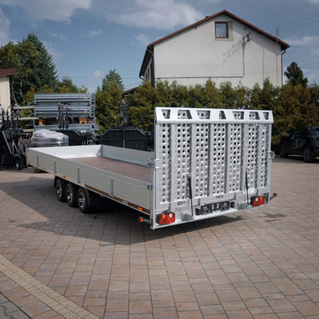 LAWETA SAMOCHODOWA Temared UNIVERSAL 600/3 590x210 DMC 3,5T z burtami aluminiowymi