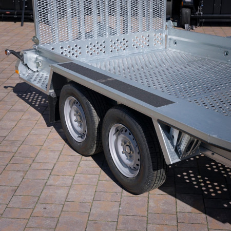 Brenderup MT 3651 360x179 POD MINIKOPARKĘ DMC 3500 Podłoga stalowa