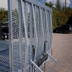 Brenderup MT 3651 360x179 POD MINIKOPARKĘ DMC 3500 Podłoga stalowa