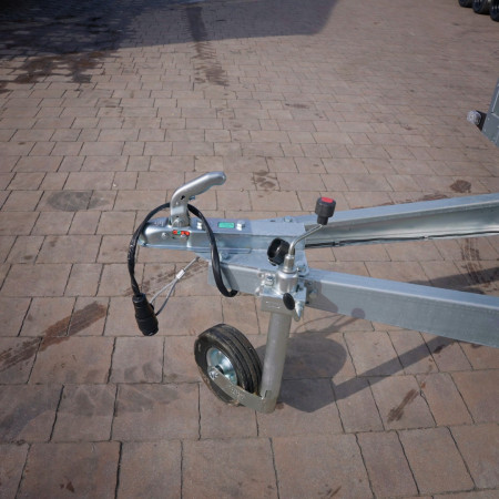 Brenderup 2300 Uchylana DMC 750 302x153 z Pokrywą ABS