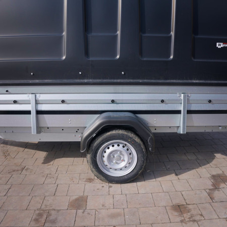 Brenderup 2300 Uchylana DMC 750 302x153 z Pokrywą ABS