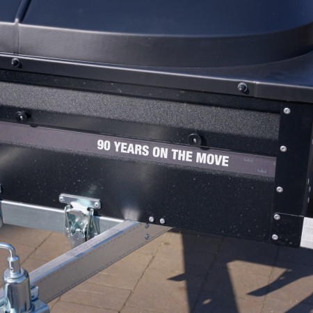 Brenderup 1205SUB750 DMC 750 204x116 BLACK EDITION + pokrywa Alu Felgi, LED-y