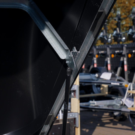 Brenderup 1205SUB750 DMC 750 204x116 BLACK EDITION + pokrywa Alu Felgi, LED-y