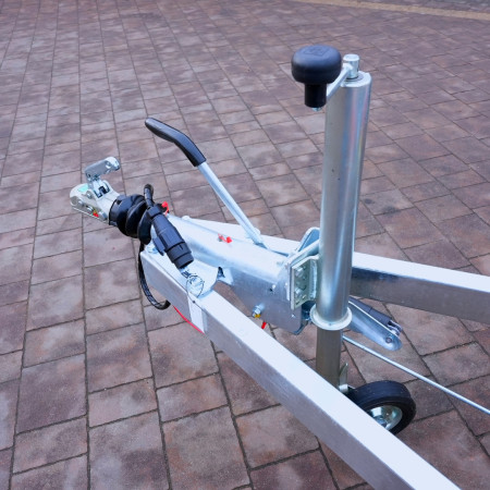 Laweta Lorries PLI27-4521 450x201 DMC 2700 Uchylna