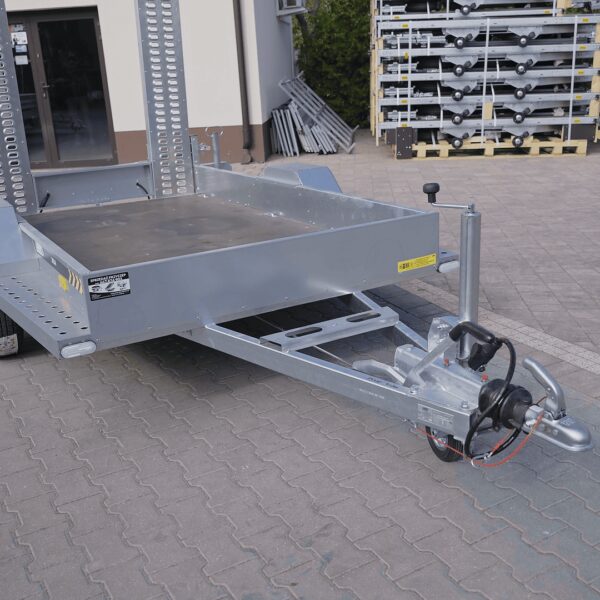 Lorries TM18 pod Minikoparkę - Hover